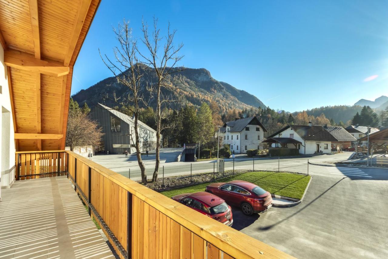 Chic Apartments With Balcony And Spa In Mojstrana Eksteriør bilde