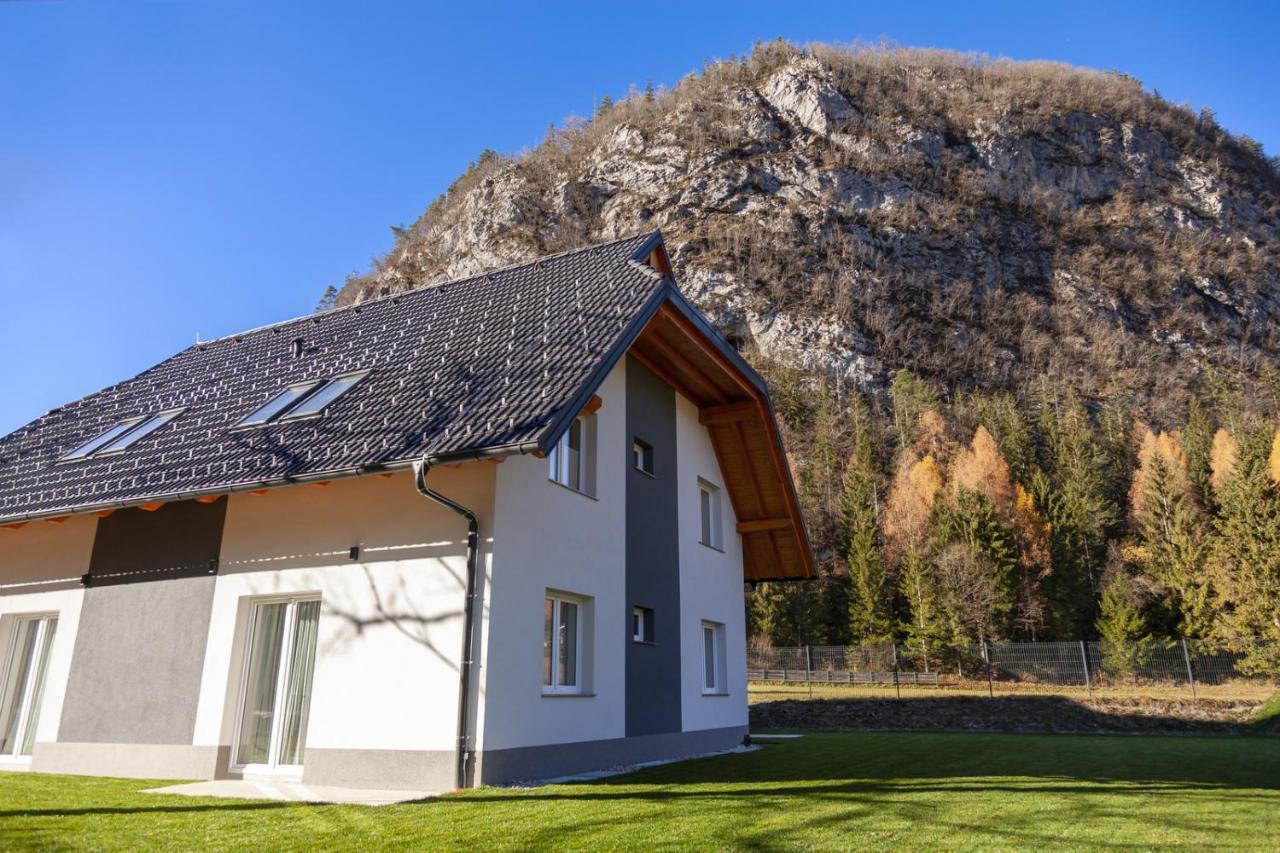 Chic Apartments With Balcony And Spa In Mojstrana Eksteriør bilde