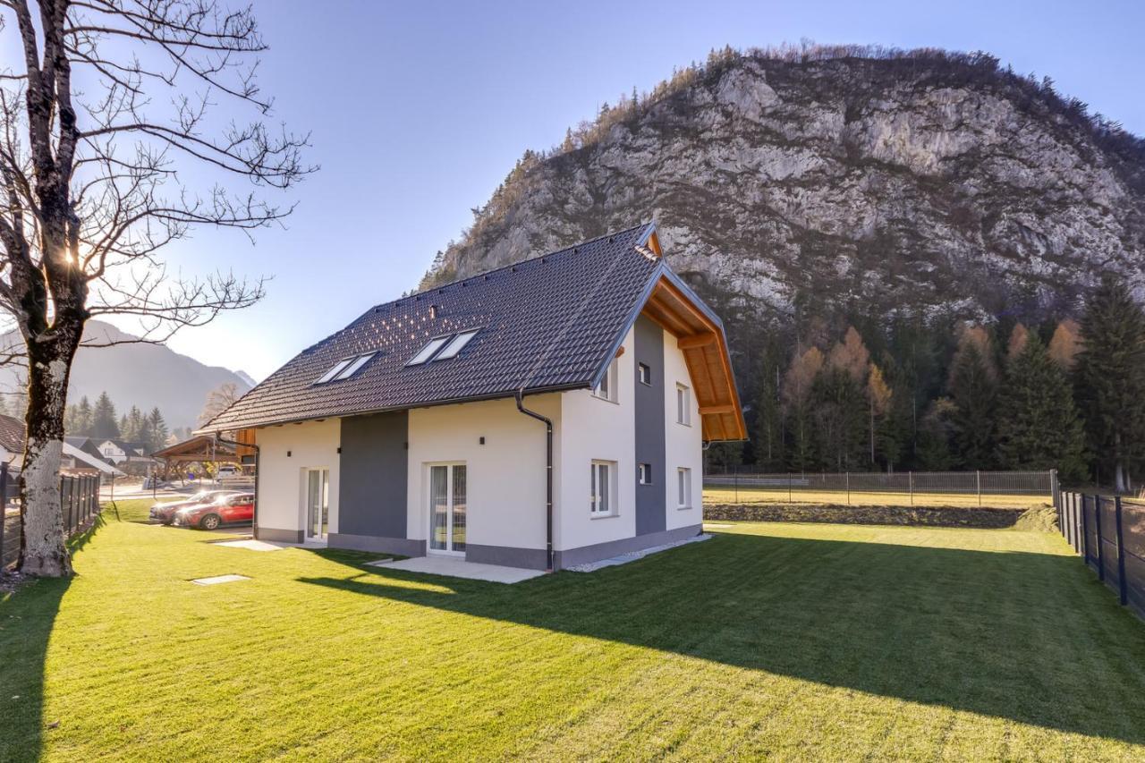 Chic Apartments With Balcony And Spa In Mojstrana Eksteriør bilde