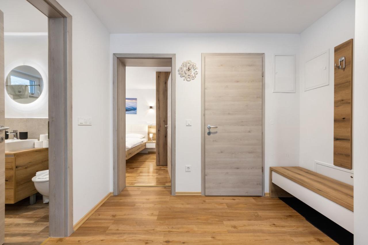 Chic Apartments With Balcony And Spa In Mojstrana Eksteriør bilde