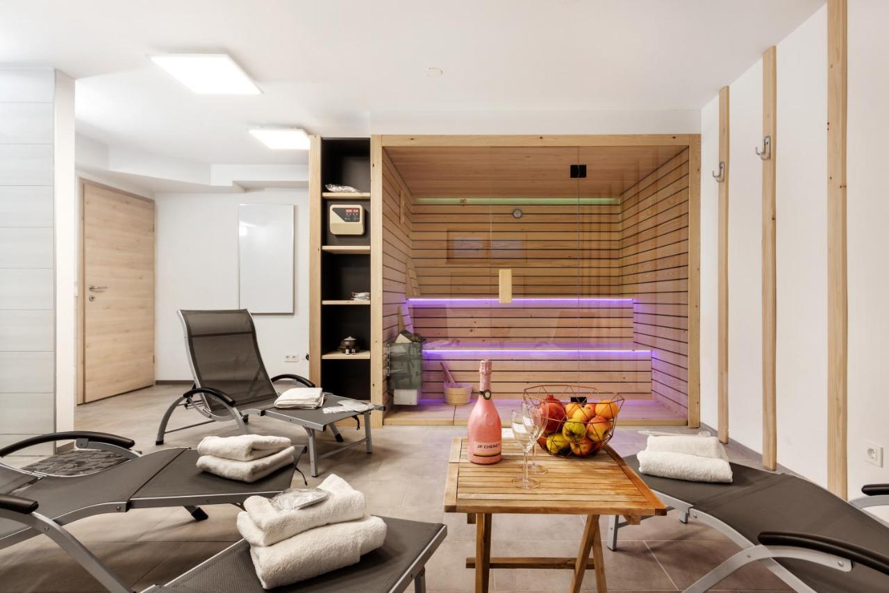 Chic Apartments With Balcony And Spa In Mojstrana Eksteriør bilde